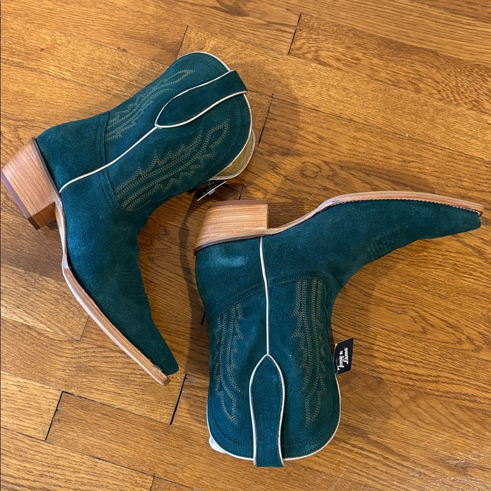 NWT & Box Tony Lama Dark Green Suede Western Boots - Picture 9 of 15